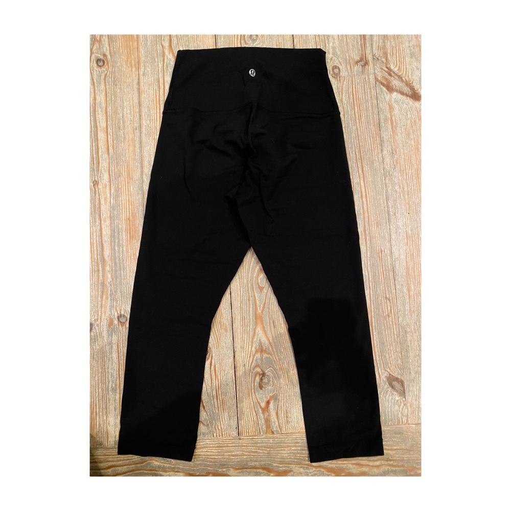 GUC lululemon Wunder Under Crop 25